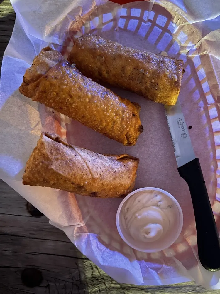 Cheeseburger Egg Rolls
